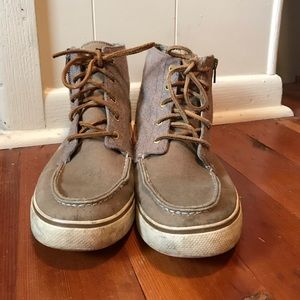 High top Sperrys
